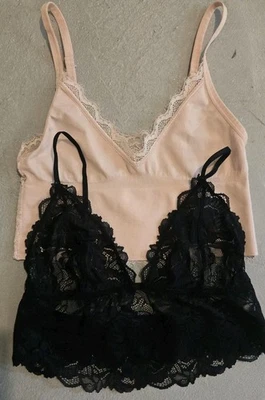 2 Bralettes Free People Intimately And Poof NY, tamaño pequeño.  Foto 1 de 4