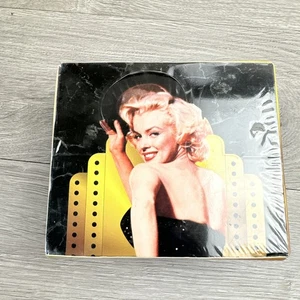 Marilyn Monroe 2 Trading Cards - Sealed Box - 1995 Sports Time Inc. - Picture 1 of 3