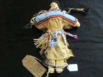 MUÑECA NATIVA AMERICANA DE CUERO CON CUENTAS, AUTÉNTICA MUÑECA DAKOTA DEL SUR SD-0821*05725 Foto 1 de 4