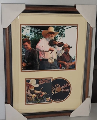 Charlie Daniels Signed Live at Billy Bobs Texas CD Autographed Beckett COA  RARE Cover