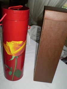 Geschenkboxen für Flaschen aus Karton - Bild 1 von 2