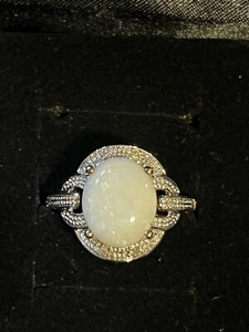 Großer Opal 2,35 TCW Ring mit Diamant Akzenten 10K Weißgold Schönheit - Größe 8 Neu - Bild 1 von 2