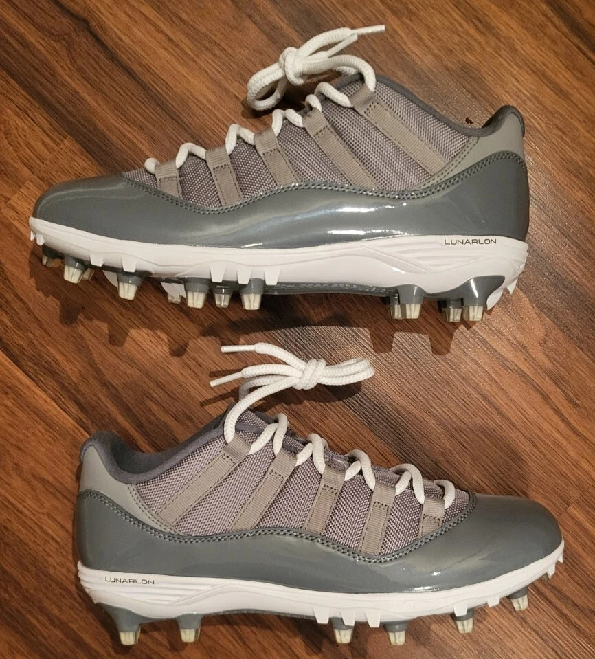Talla DS Botines de fútbol 9,5 Air Jordan 11 retro grises bajos fríos AO1560-003 Foto 1 de 4