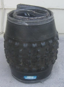 VEE Tire Company SNOWSHOW Folding BICYCLE TIRE 26 x 4.7 Fat Tire - Picture 1 of 4