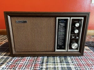 Vintage 1977 Sony AM FM Radio TFM-9450W Working Perfectly 11 Transistor 2 bands - Picture 1 of 7