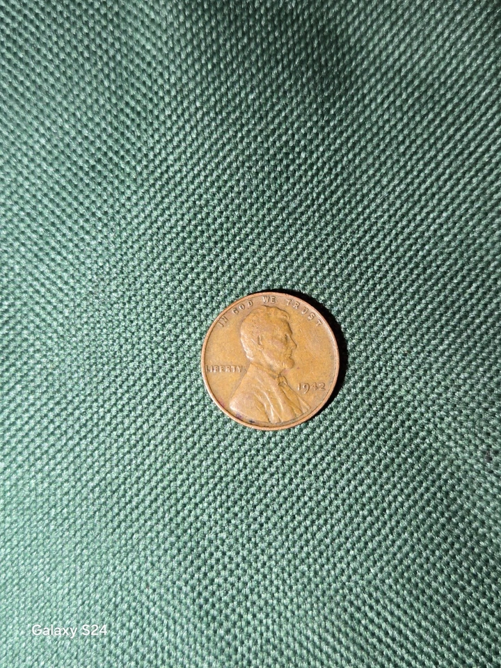 1942-no mint mark wheat Penny  - Image 1 of 1