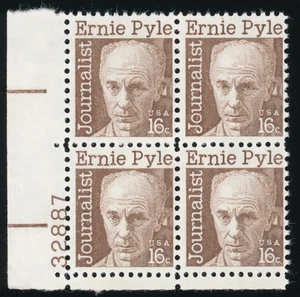 US - 1971 Regular Issue: Ernie Pyle 16c - SC# 1398 Plate Block of 4 Mint NH OG - Picture 1 of 2