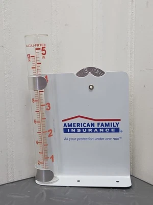 Pluviómetro de aluminio y vidrio American Family Foto 1 de 4