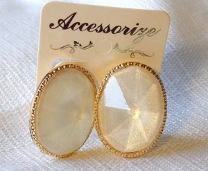 CLIP-ON EARRINGS CONVERTIBLE TO PIERCED EARS ASSORTED COLOR CLUSTERS 1.2 IN OVAL - Picture 1 of 10