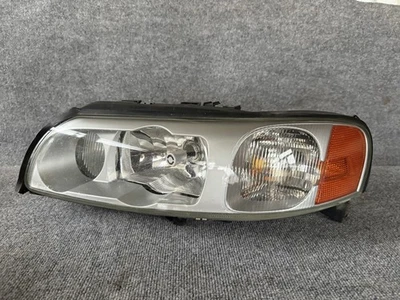 很好 2004 - 2007 年沃尔沃 S60R V70R 左驱动氙气高强度高强度车头灯 | 30698823 — 第 1/4 张图片