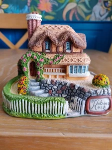 Naturecraft Peter Tomlins Memory Lane Cottages Figurine - Picture 1 of 9