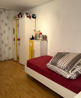 Komplettes Kinderzimmer weiss/gelb 6-teilig - Bild 1 von 4