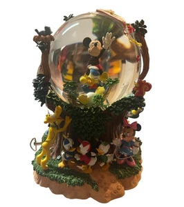 Disney Go Fly a Kite Schneekugel mit Musik Mickey Minnie Goofy Donald funktioniert - Bild 1 von 16