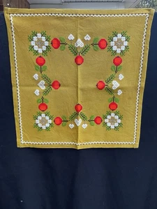 Handgenähte Weihnachten Tischdecke 18" x 18" Orange Blumen Herzen Vintage - Bild 1 von 4