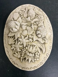Vintage Cream Floral Oval Wall Plaque, Floral Art Plaque 29x21cm - Picture 1 of 6