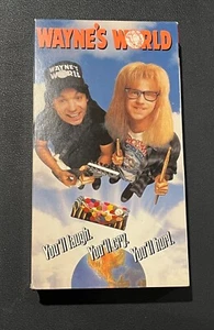 Wayne's World VHS 1992 Paramount Pictures Mike Myers Dana Carvey Comedy - Picture 1 of 3