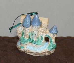 Hallmark Keepsake Ornament European Castle Teapot Showcase 1995 - Picture 1 of 2