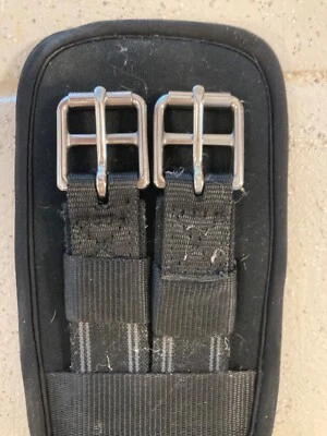 Shites 24" neoprene English girth - Image 1 of 4