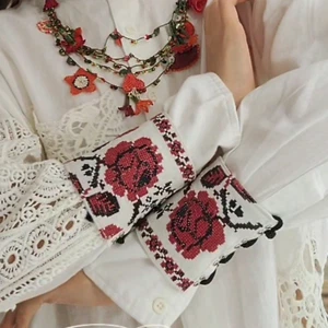 Folclore ucraniano, vintage, par de pulseras de brazalete de lino desmontables - Imagen 1 de 13