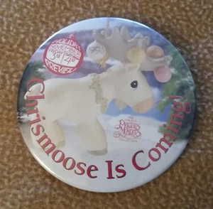 PRECIOUS MOMENTS "CHRISMOOSE IS COMING" PIN  HOLIDAY NOVEMBER 3-4, 1995 PREVIEW - Picture 1 of 3