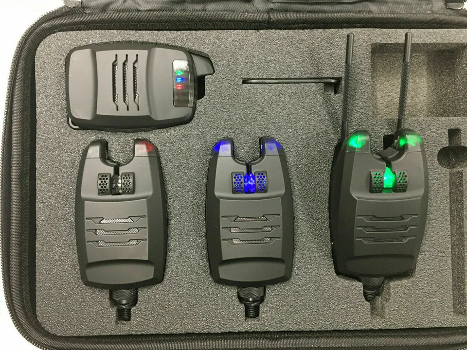 3 x Bite Alarms and Receiver Set in Case. Snag Bars, Jack Plugs, Bright LED's — 第 1/4 张图片