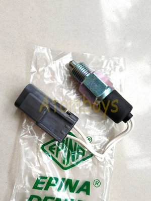 FOR NISSAN DATSUN 620 720 UTE PICKUP 1500 BACKUP REVERSE LIGHT LAMP SWITCH - Image 1 of 4