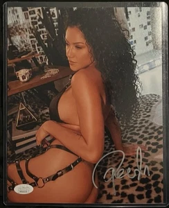 Pearl Gonzalez Signed 8x10 Photo JSA COA UFC Invicta FC Bare Knuckle Boxing MMA - Picture 1 of 3