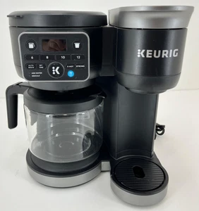 Keurig - Cafetera K-Duo de un solo servicio y jarra - Negra, usada - Imagen 1 de 8