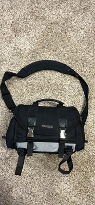 Bolsa para gadgets Canon 300DG digital para todas las cámaras EOS y rebeldes negra/gris usada en excelente estado Foto 1 de 4