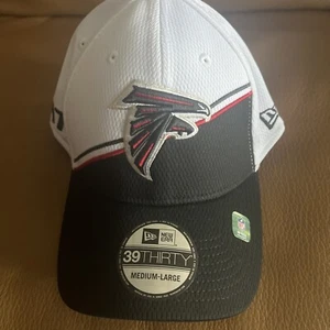 2023 Atlanta Falcons New Era 39THIRTY NFL Sideline On-Field Cap Flex Hat M/L - Picture 1 of 7