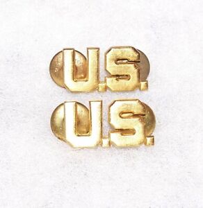 PAIR OF BRASS WW2 ARMY OFFICER "U.S." COLLAR INSIGNIA BADGES BY FOX