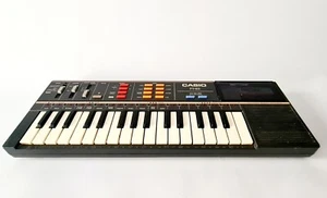 Vintage 1980s Casio PT-82 32 Key Electronic Keyboard Mini Synthesizer Japan Mad - Picture 1 of 11