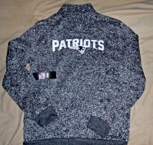 NEW ENGLAND PATRIOTS "NFL TEAM APPAREL" COLLAR B&W SWEATSHIRT MEN'S MEDIUM $90 - Picture 1 of 6
