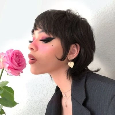 Nueva peluca negra de cabello humano salmonete onda recta con flequillo hecha a máquina completa Foto 1 de 4