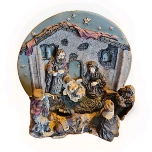 Silvestri Nativity Scene Christmas 3D Plate Sculpture with Stand 8" - Picture 1 of 3