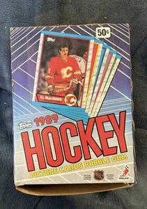 1989-90 Topps Hockey Wax Box 36 SEALED Packs Sakic RC Leetch RC - Picture 1 of 5
