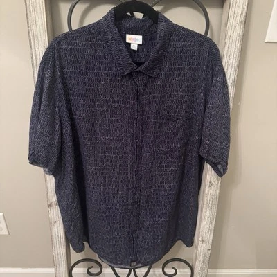 Lularoe Men’s Alphabet Lularoe Button Up 100% Rayon Short Sleeve Shirt Size XL - Image 1 of 4