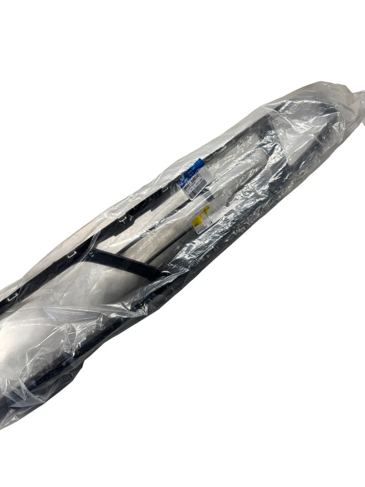 Parachoques delantero inferior Hyundai Genesis 2011-2014 genuino OEM 865613M510 Foto 1 de 4