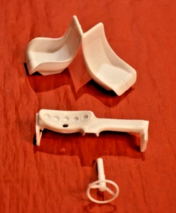 AMT 1969 Buick Riviera Custom Seats and Dashboard 1/25 - Picture 1 of 1