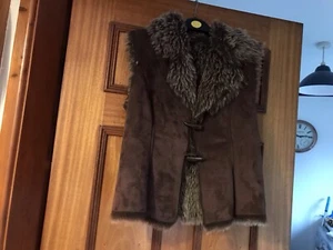 Ladies Gilet Size 8/10 - Picture 1 of 3