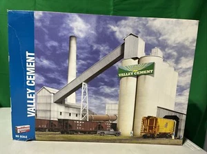 Walthers HO Cornerstone ~ 933-3098 ~ Valley Cement Unstated Industrial Plant Kit - Picture 1 of 12