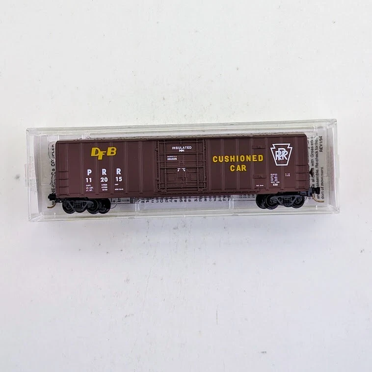 Micro-Trains 27170 N Scale 50' Rib Side Box Car Plug Door -Pennsylvania # 112015 - Image 1 of 2