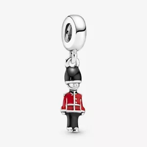 New Genuine Pandora London Exclusive British Royal Guard Dangle Charm 791513ENMX - Picture 1 of 6