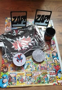 Marvel collection Ltd Edition Bag - Poster - Coasters - Mug - Book Ends Batman - Picture 1 of 7