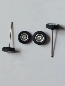 Scale 1/60 - 3 Inches - 1/64 Complete Wheel Set Renault 5 Turbo 1 Base Norev - Picture 1 of 2