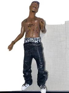TUPAC SHAKUR Modellino VINTAGE 8 In Thug Life RARA Icon Series One - Foto 1 di 4
