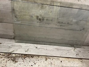 Land Rover Series 2 Rear Door Glass - Picture 1 of 2