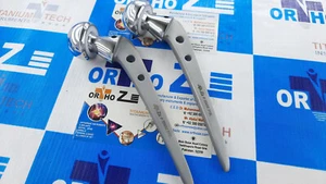 Hip Prosthesis Bipolar Orthopedic instruments (38mm and 39mm) - Picture 1 of 7