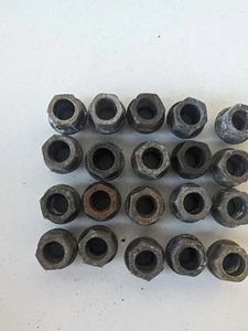 Wheel Nut Set Of 20 Commodore VT VX VZ VY VU Statesman WL WK WH SS Calais - Picture 1 of 3