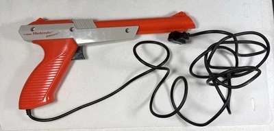 Оригинальная 1985 Nintendo NES Zapper Duck Hunt NES-005 оранжевая НЕПРОВЕРЕННАЯ - Изображение 1 из 4
